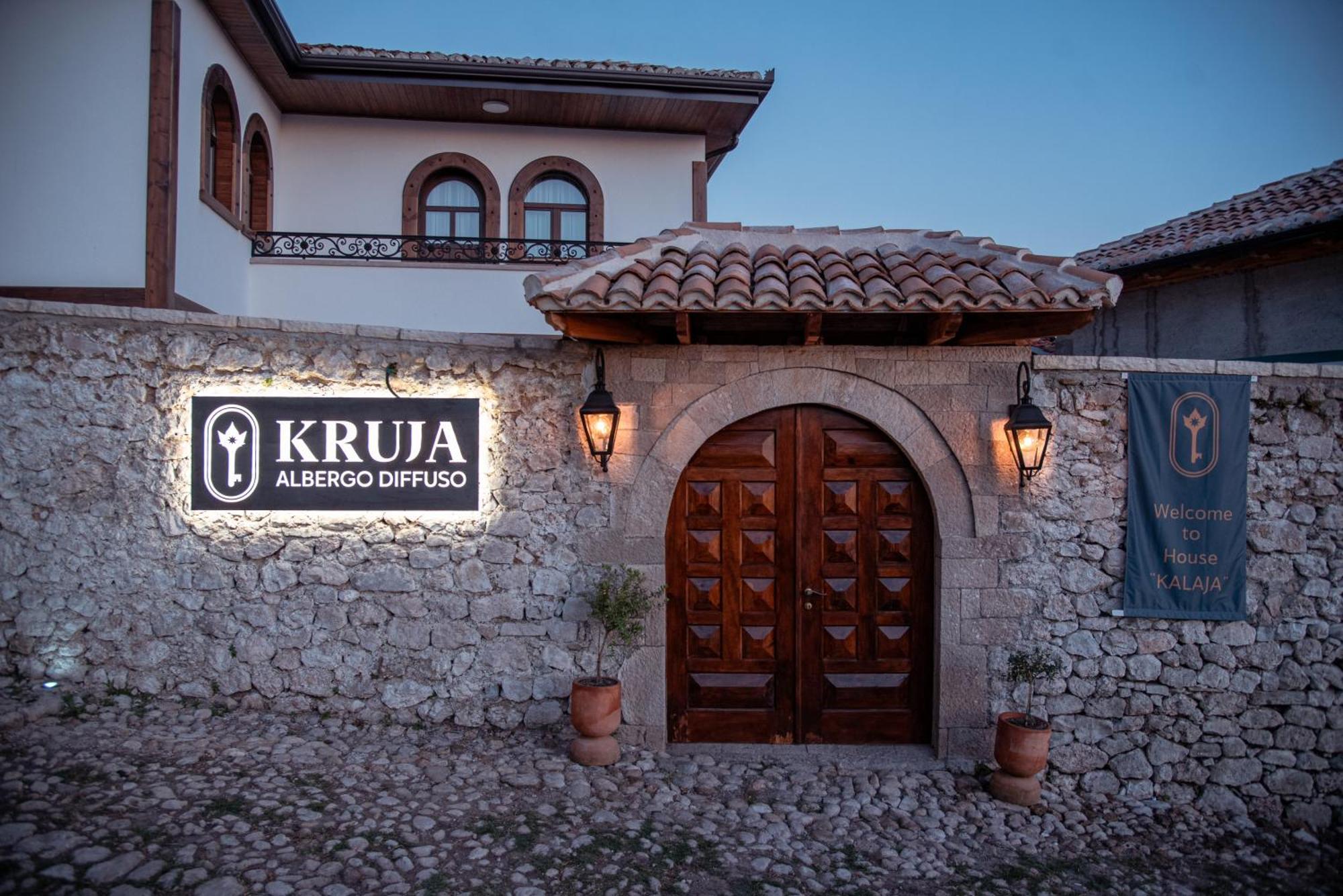 Kruja Albergo Diffuso , Inside Kruja Castle Esterno foto