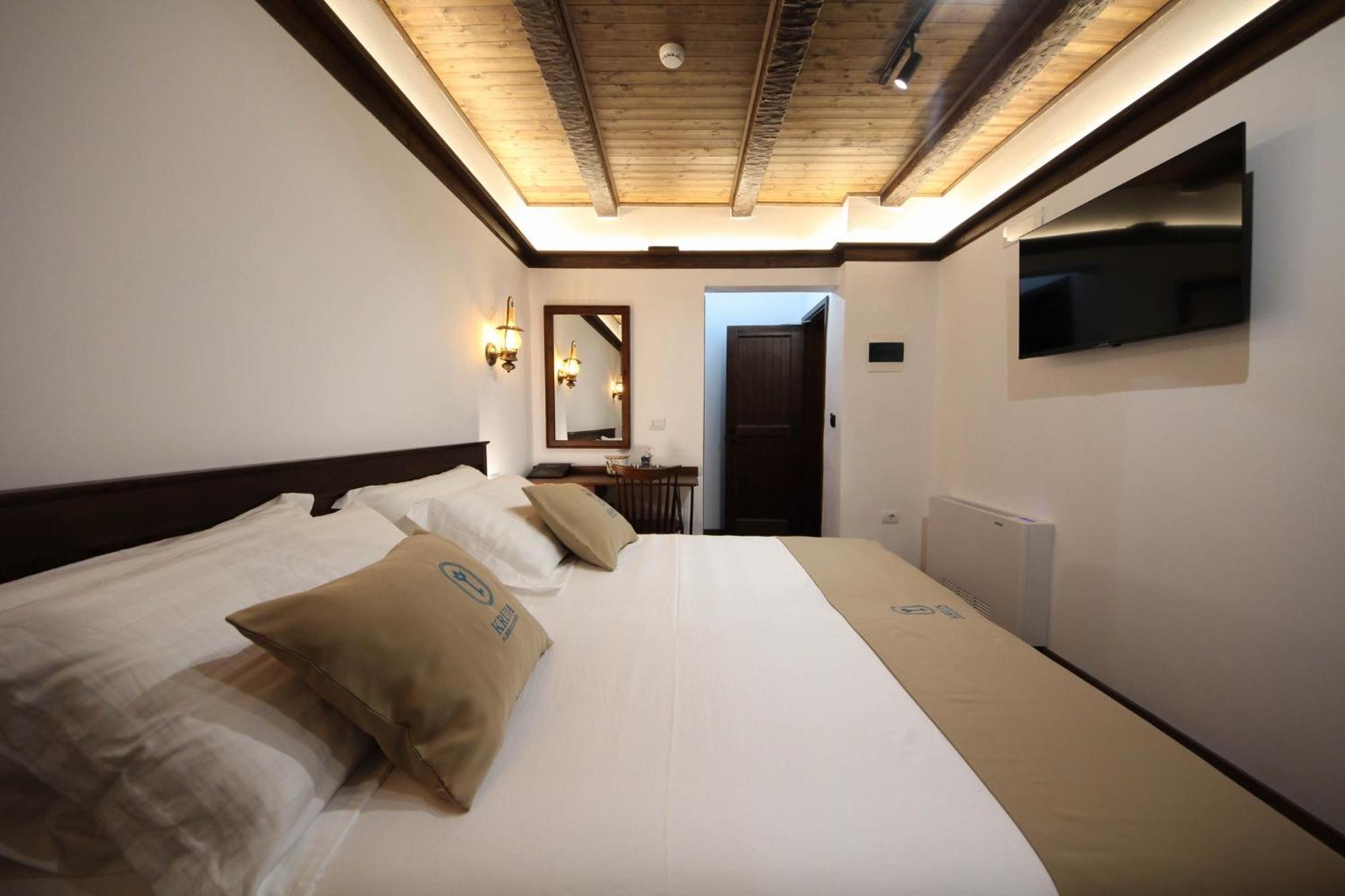 Kruja Albergo Diffuso , Inside Kruja Castle Esterno foto